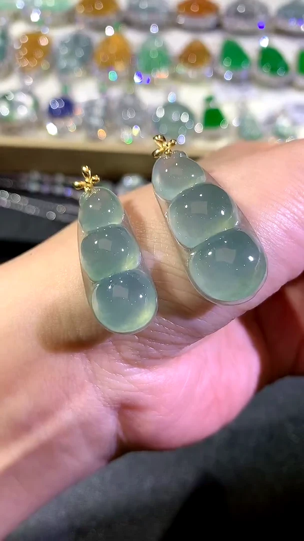 【闪购商品】翡翠吊坠(不含链)18K金镶嵌3-豆子（多样性发货一件