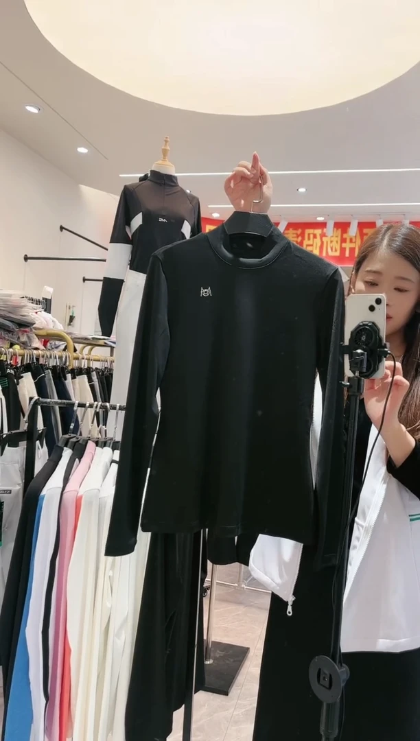 4156465465465465464M