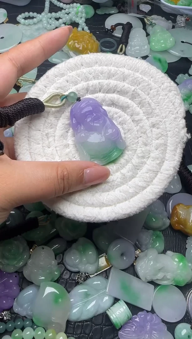 颈饰未镶嵌翡翠缅甸翡翠吊坠