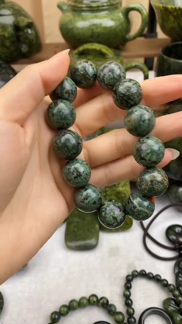 【闪购商品】蛇纹石玉手串未镶嵌手串