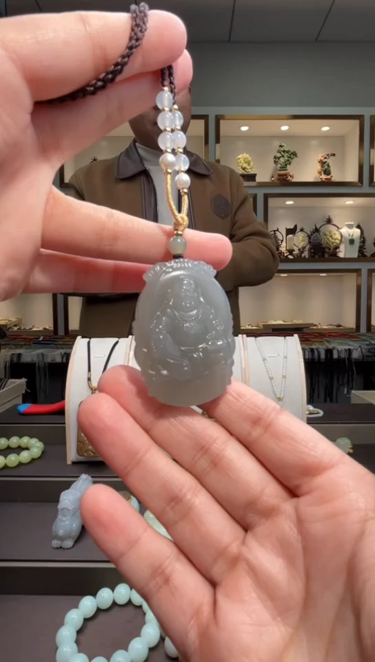 颈饰未镶嵌和田玉苏