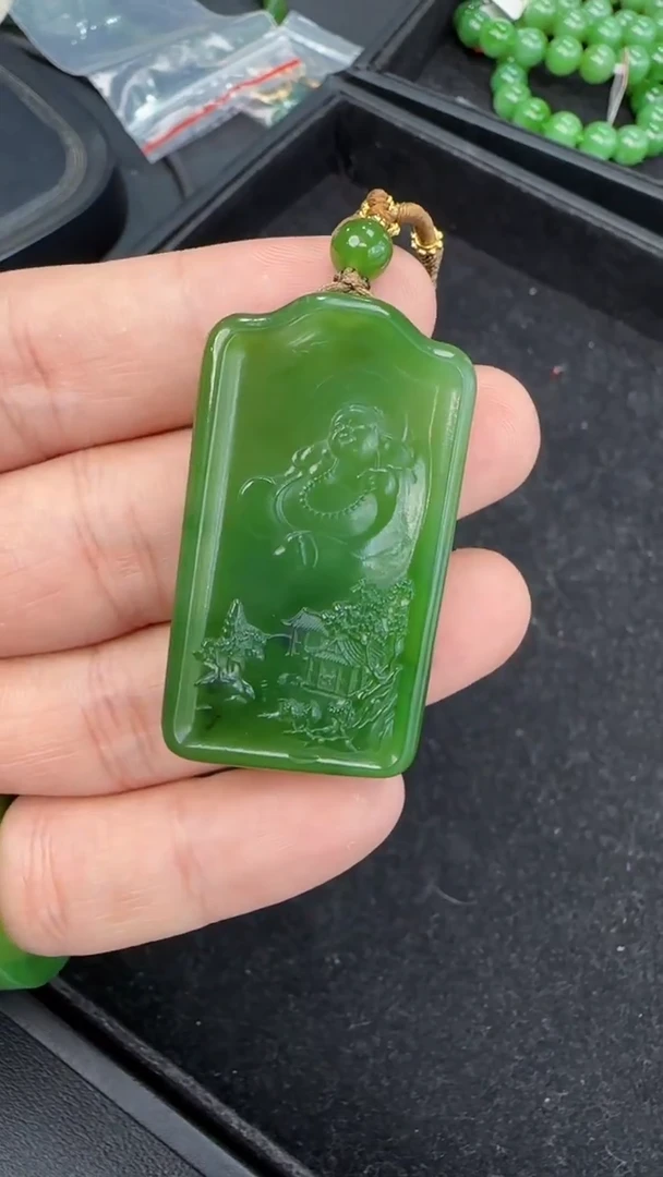颈饰未镶嵌和田玉山水牌