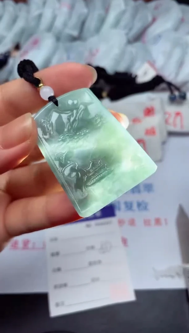 颈饰未镶嵌翡翠天然A货
