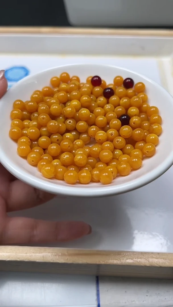 裸石蜜蜡未镶嵌M2 鸡油黄蜜蜡6mm30个8.8元