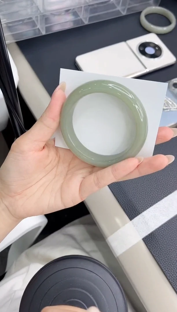 石英质玉手镯未镶嵌200-56.2