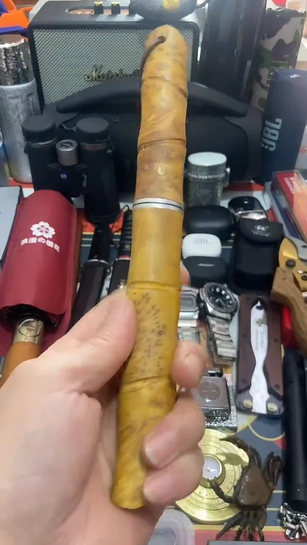 瓷片闪购商品  如图所示