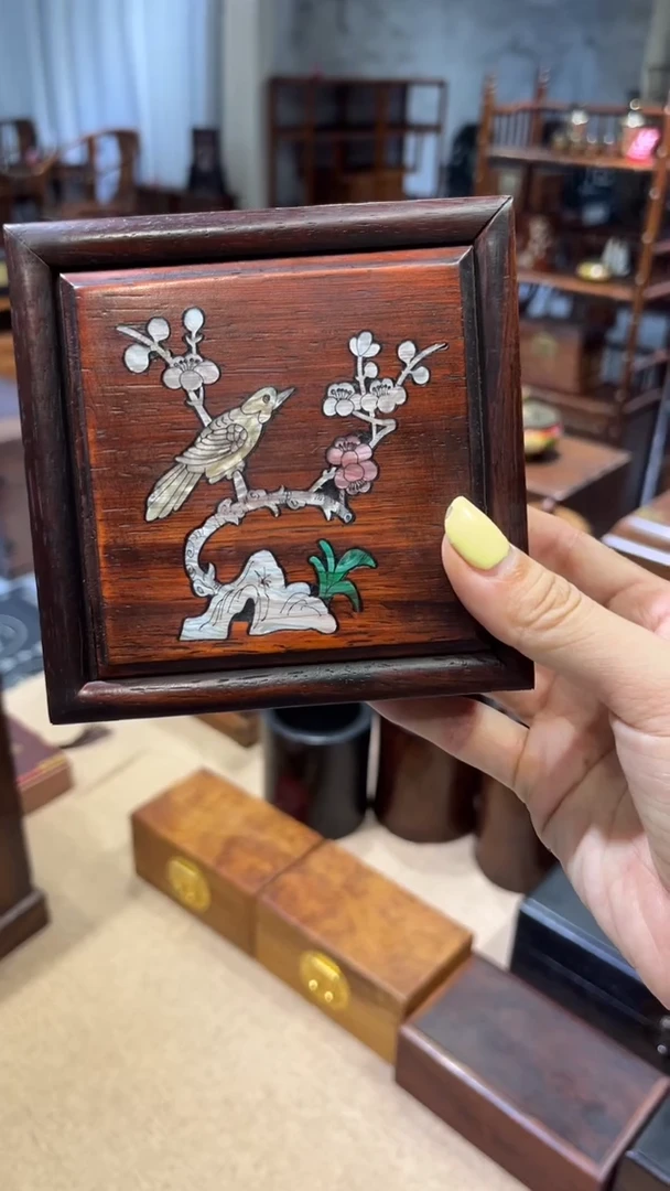 木鸟踏花枝螺钿四方抽拉盒
