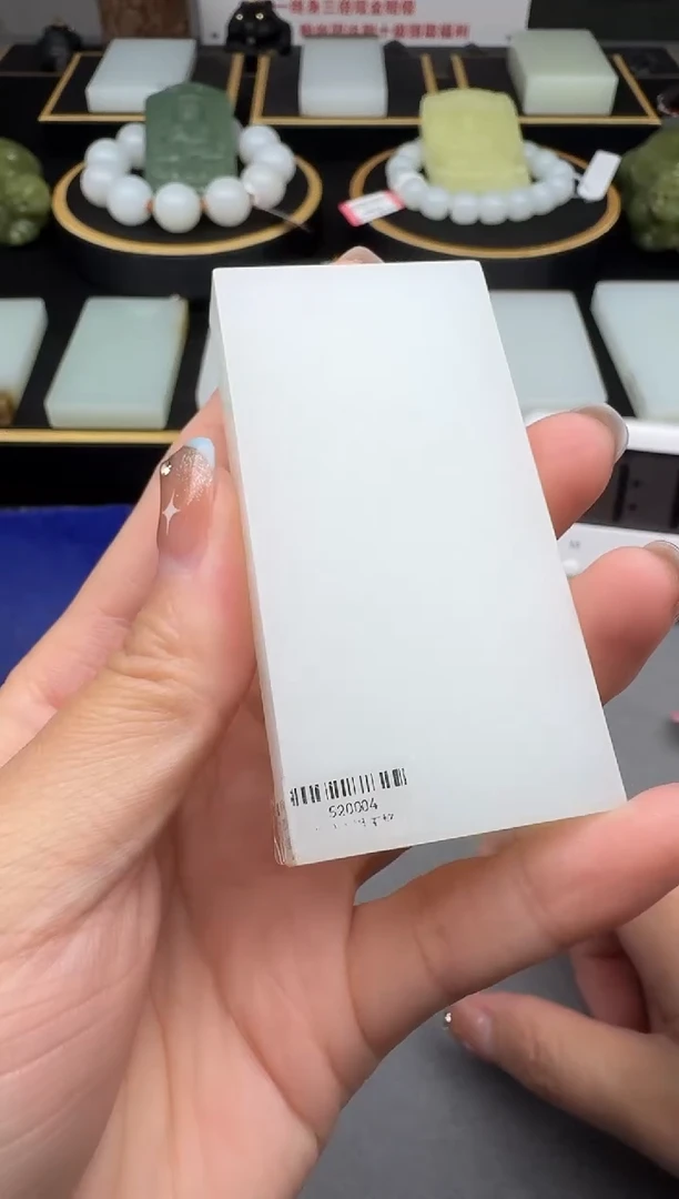 颈饰未镶嵌和田玉3