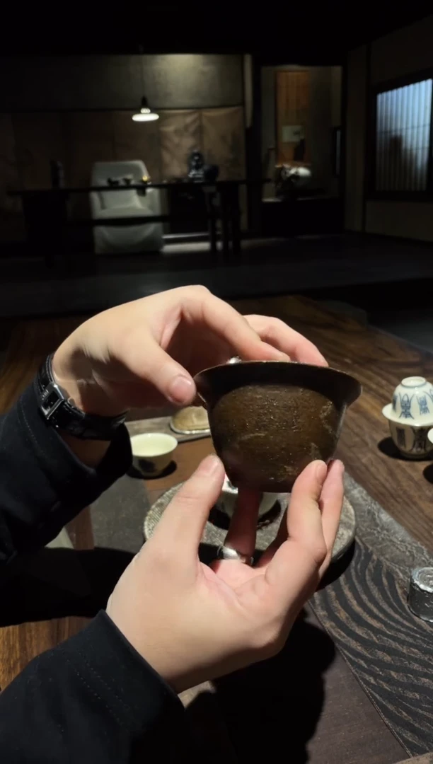 【闪购商品】0凡戴克棕盖碗..........