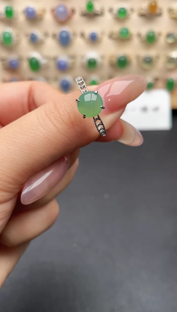 银S925镶嵌戒指翡翠一物一证一礼盒