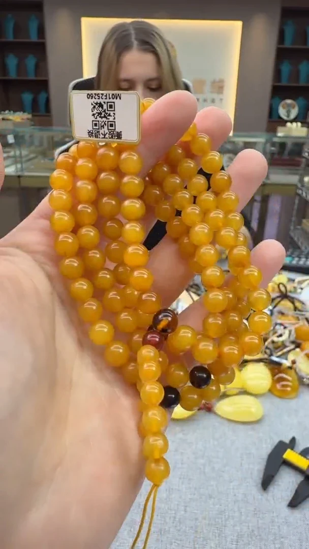琥珀颈饰未镶嵌163号秒拍 假一罚三