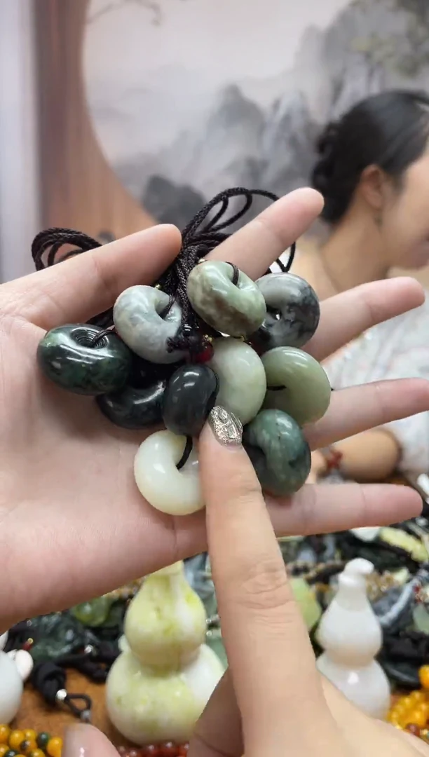 未镶嵌岫玉吊坠多样性发货拍一发一