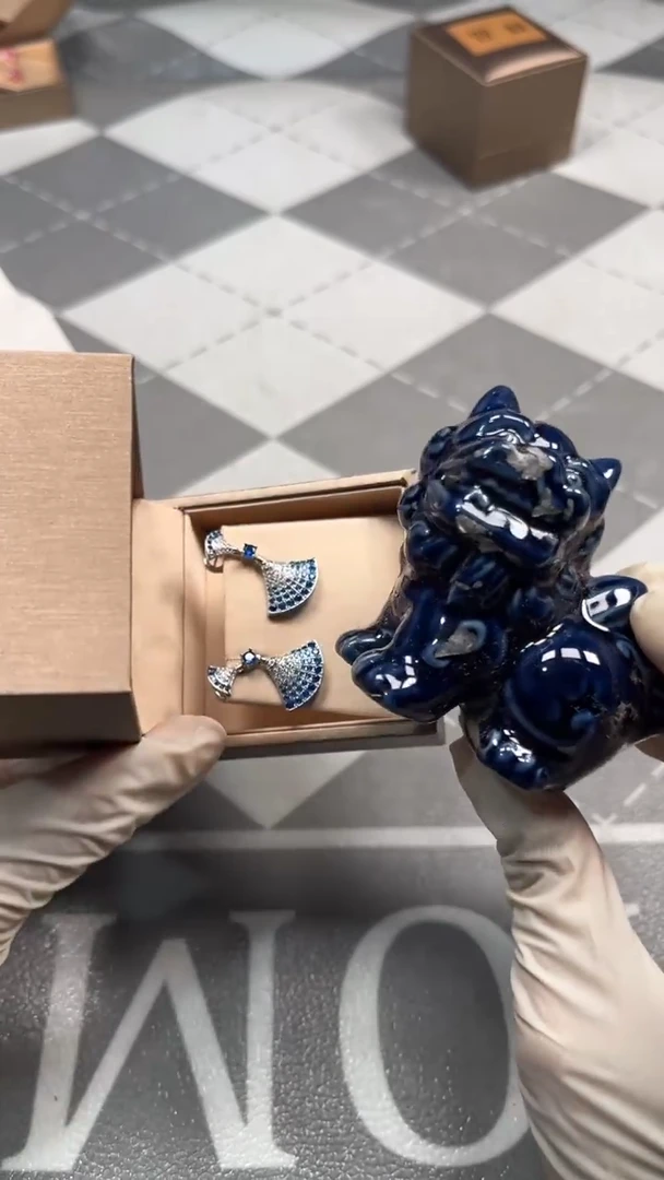 瓷片陶瓷如图所示周边