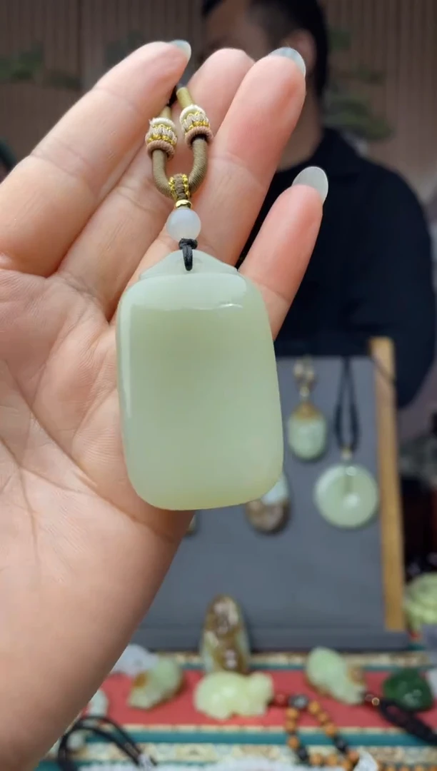 未镶嵌和田玉挂件拍一发一