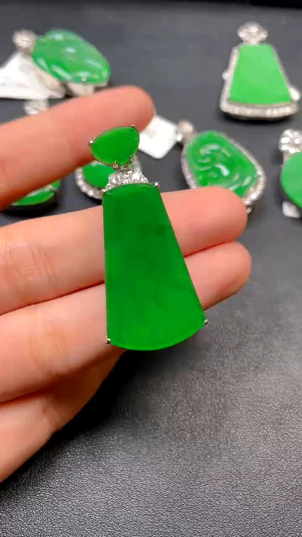 吊坠(不含链)银S925镶嵌翡翠吊坠