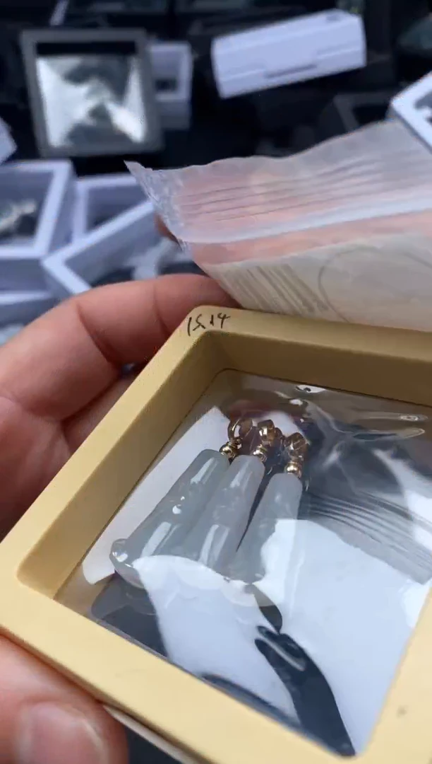 吊坠(不含链)未镶嵌翡翠729