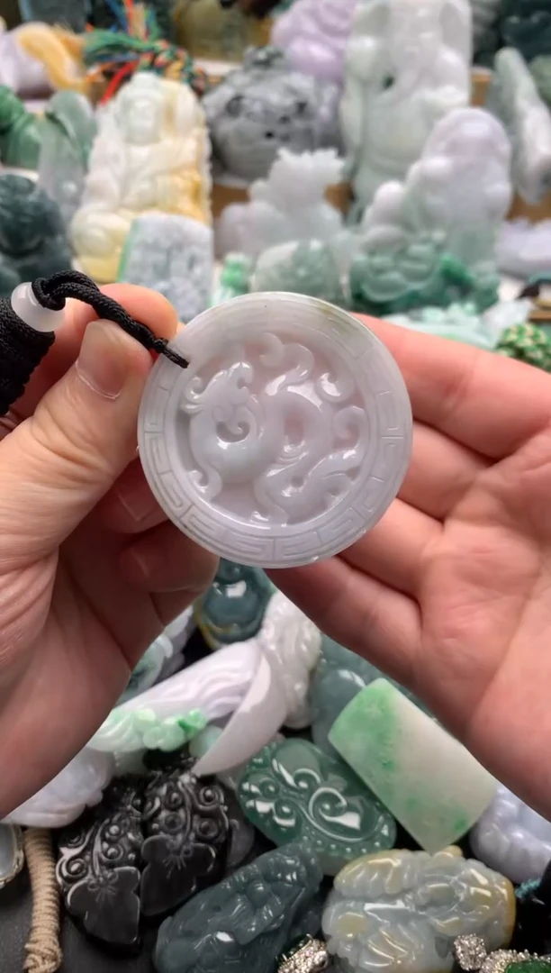 吊坠(不含链)未镶嵌翡翠1