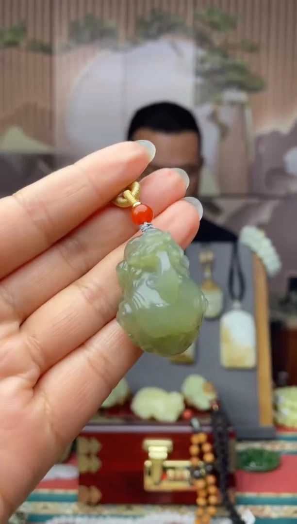 颈饰未镶嵌和田玉拍一发一