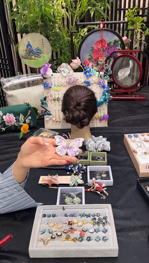 织绣静*非遗手工苏绣饰品