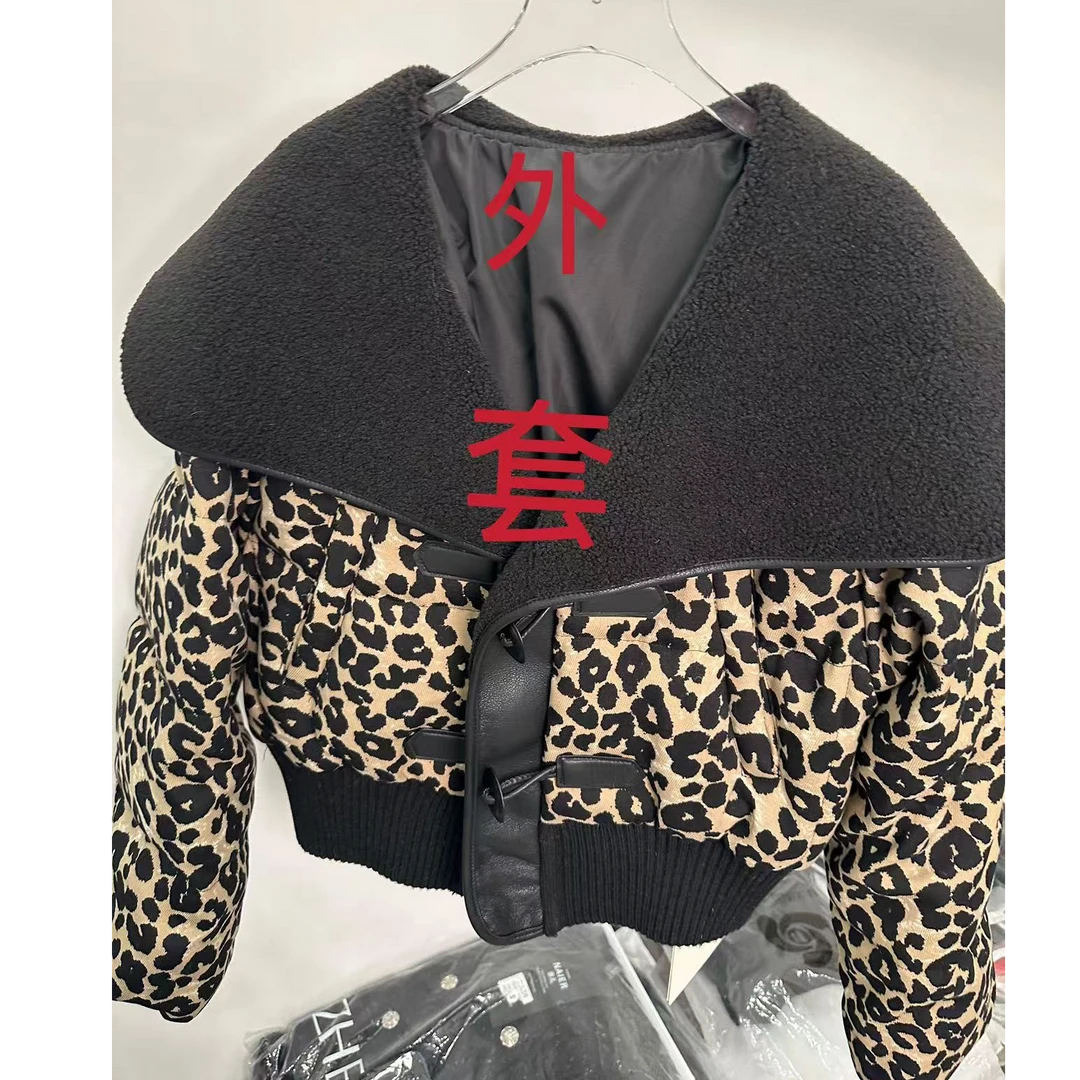 真真：冬款外套福价 按编号 一码一编短外套