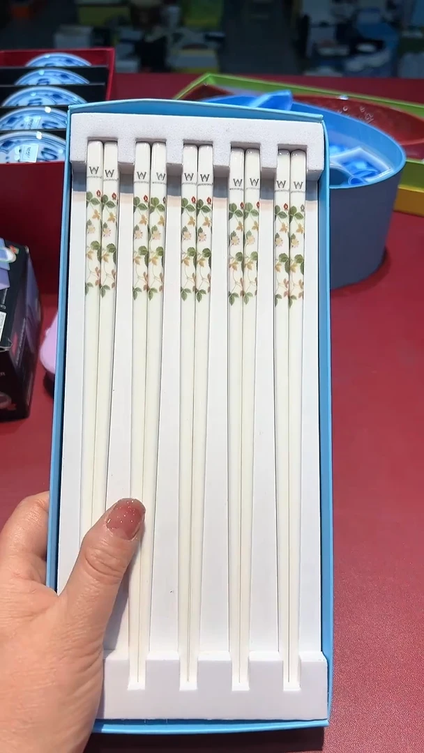 【闪购商品】瓷片锅碗瓢盆一件不剩