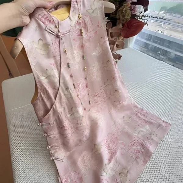 新中式斜襟国风无袖衬衫女夏季2025年新款设计感提花刺绣盘扣上衣