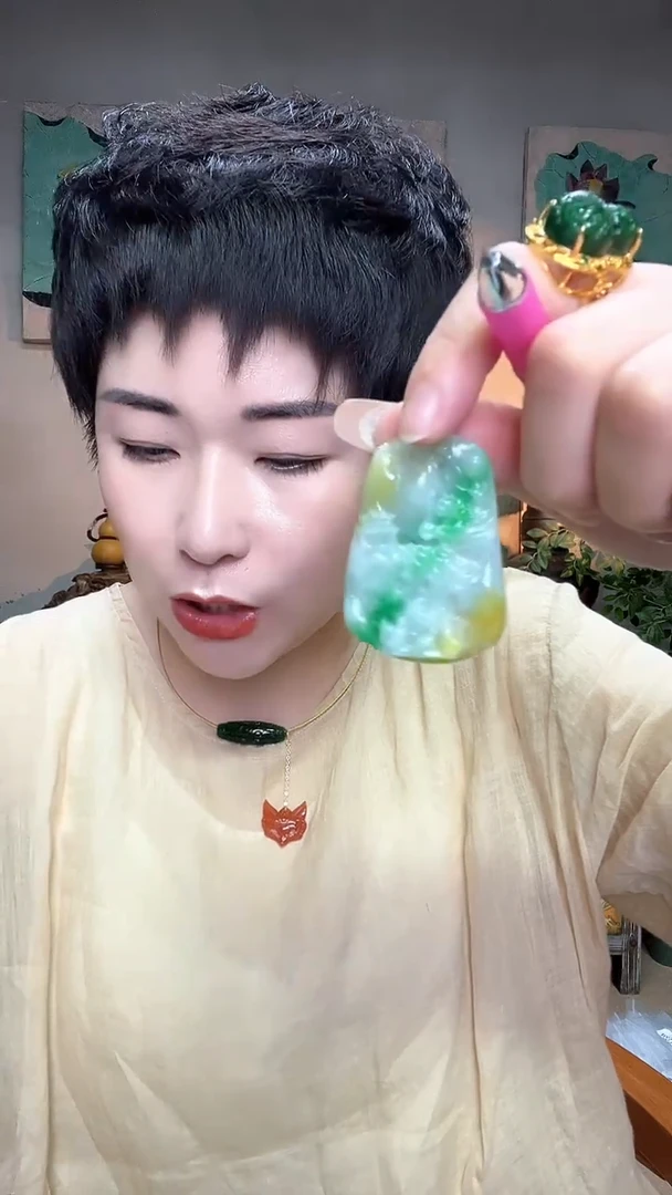 吊坠(赠链)合金翡翠多样性发货718