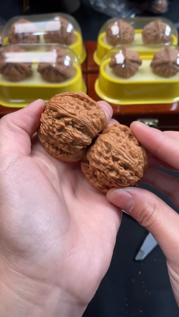 把件文玩核桃白狮子40尺c632