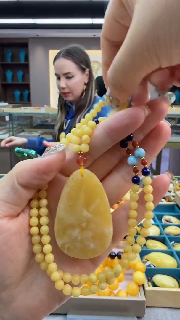 琥珀颈饰未镶嵌88秒拍号 假一罚三