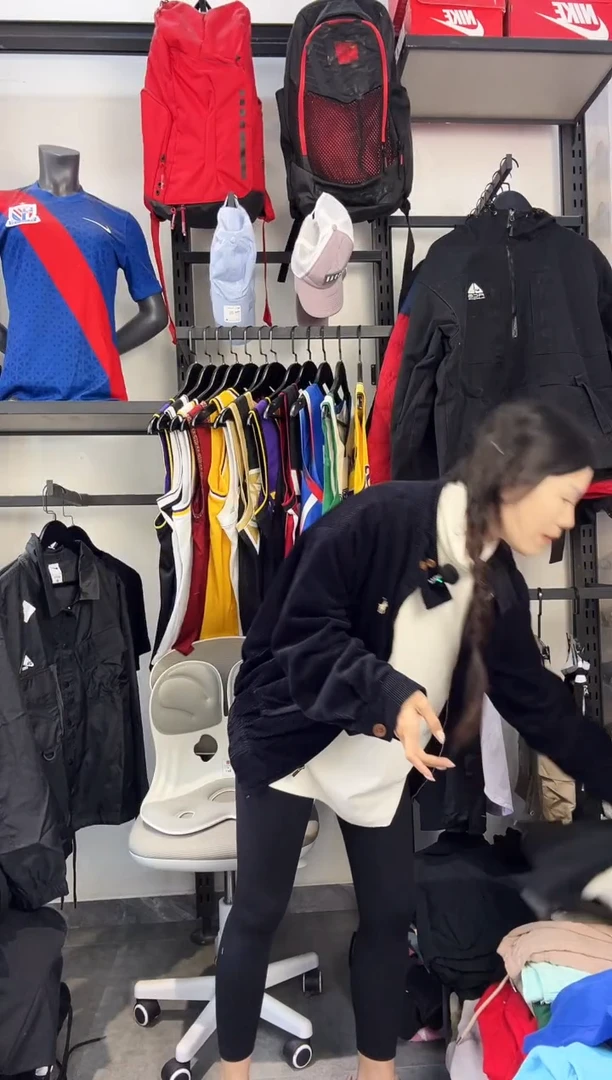 760  ·编码 瑕疵款直播间过款为准 尺码·M