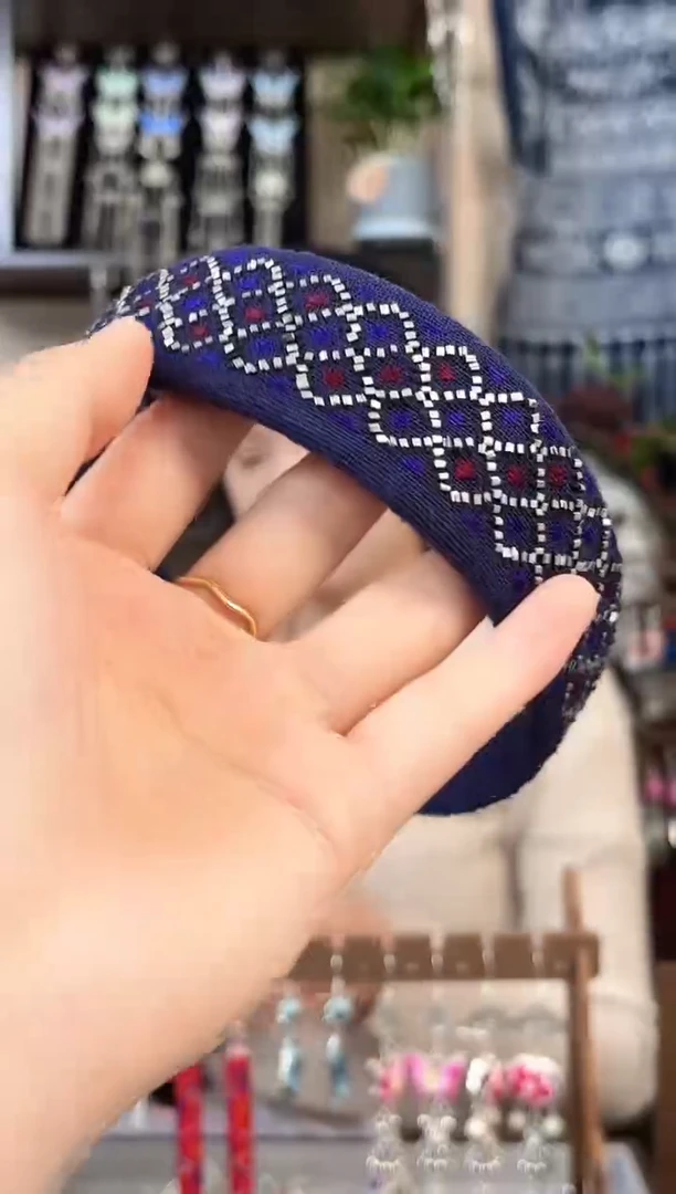 织绣民族风非遗老绣饰品548