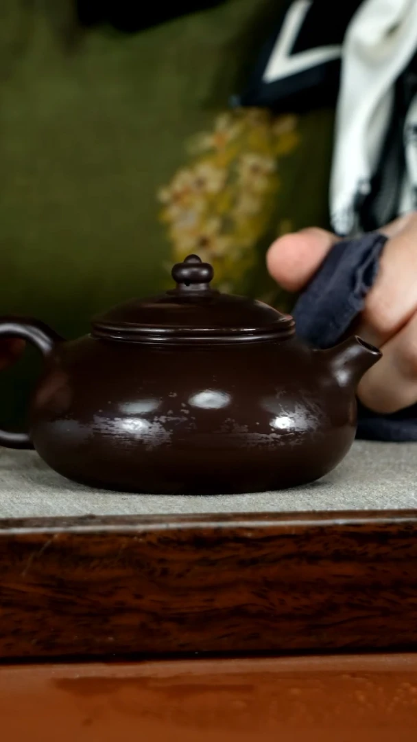 茶壶紫砂蒋静明一厂老紫泥光素寒江190CC