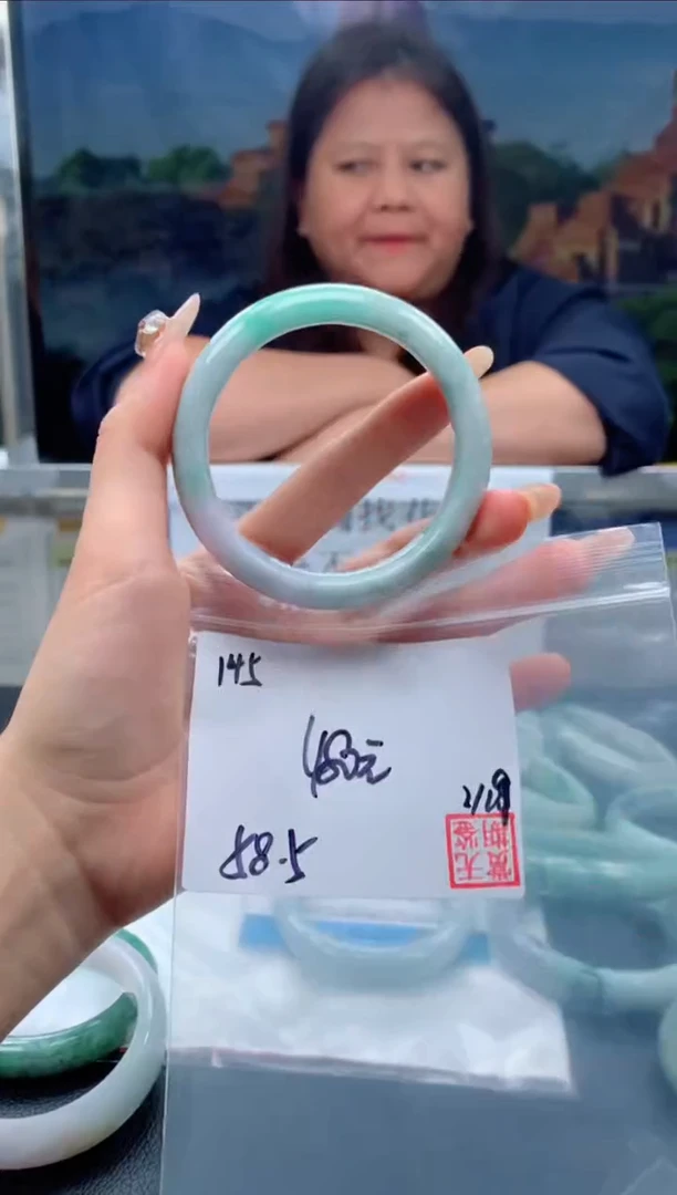 【闪购商品】定制翡翠未镶嵌毛货手镯需精细抛光/手镯145