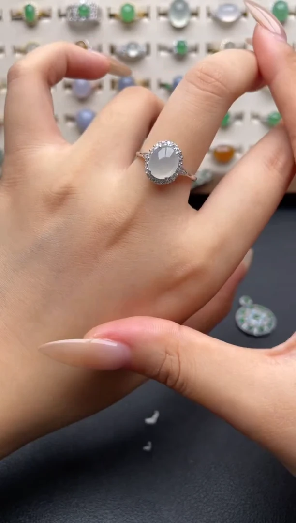 银S925镶嵌戒指翡翠一物一证一礼盒