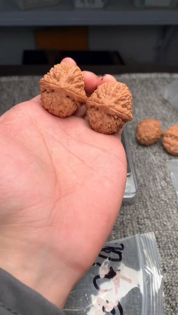 【闪购商品】文玩核桃吊坠大蒜头