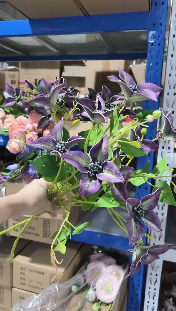 2枝紫色油画百合