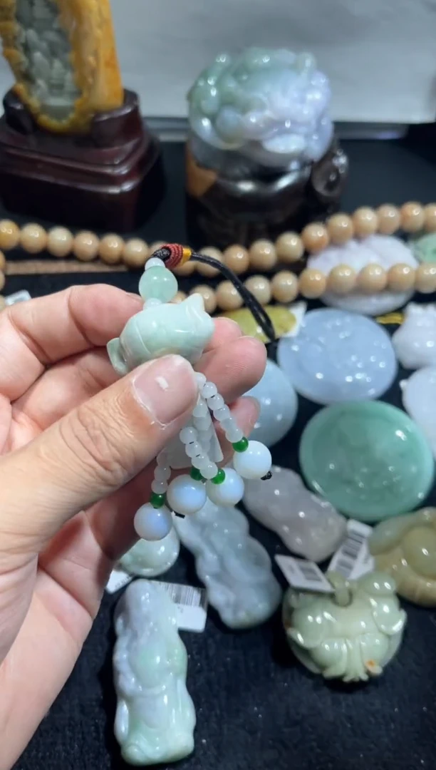 【闪购商品】翡翠颈饰未镶嵌00019327