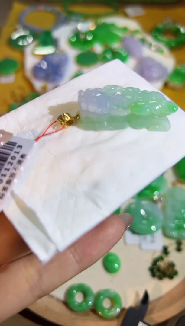 【闪购商品】翡翠颈饰18K金镶嵌Q缅料A货翡翠/支持复检/一件