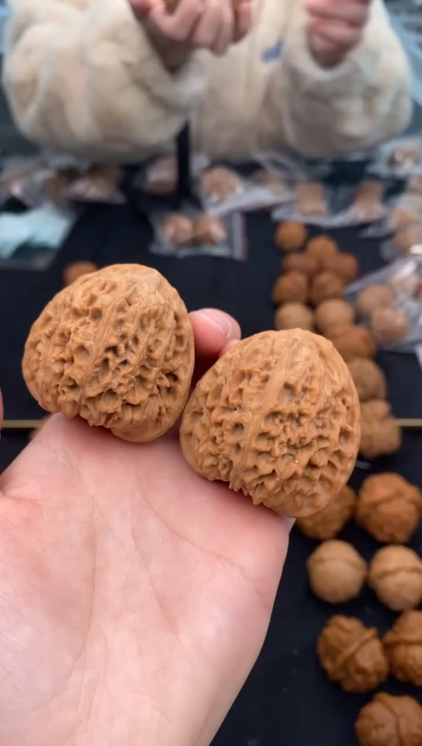 【闪购商品】文玩核桃把件南疆石42-u282