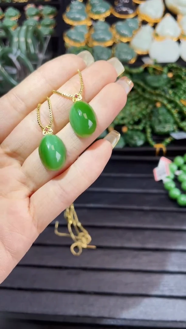 【闪购商品】和田玉吊坠18K金镶嵌多样性发一Z