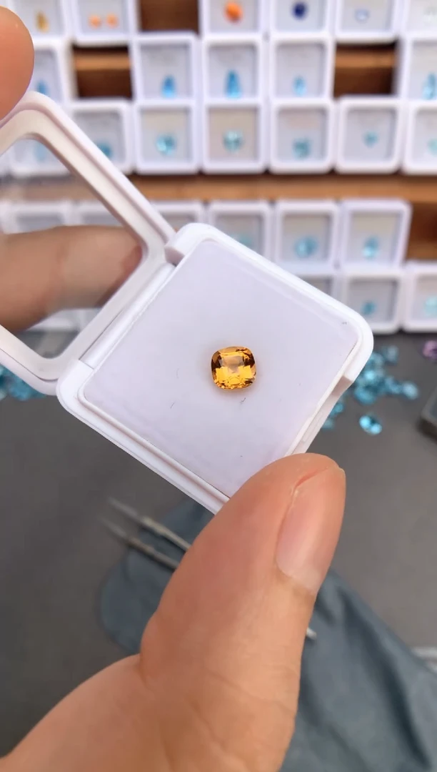 未镶嵌裸石定制碧玺启****81.59ct