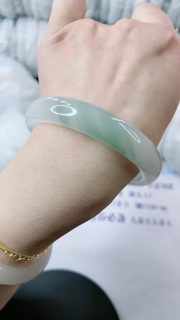 【闪购商品】石英质玉手镯未镶嵌多样性发货S70-62