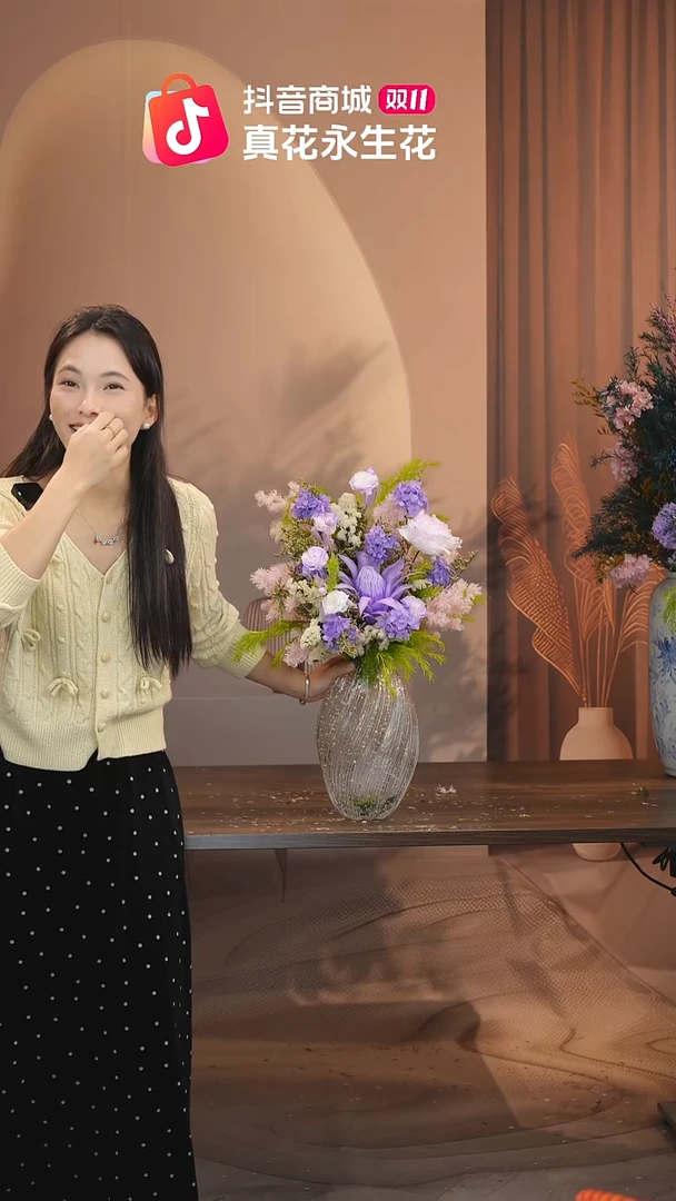 木图片款式：花+花瓶一整套