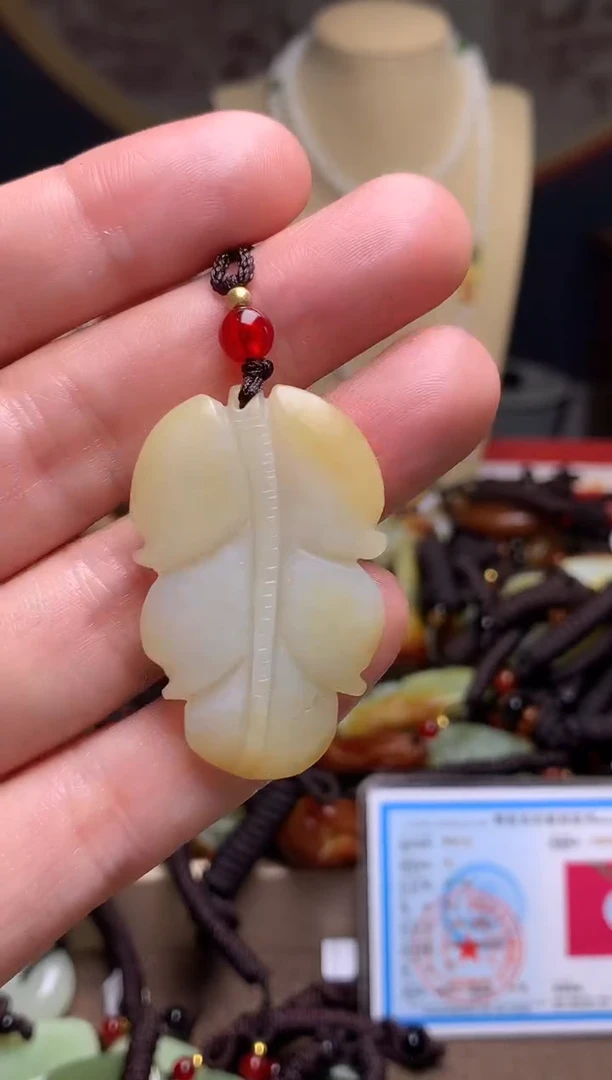 颈饰未镶嵌和田玉新疆料青海料清水和田玉吊坠