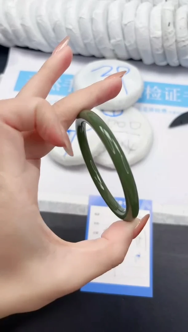 未镶嵌手镯石英质玉33-59.6XB