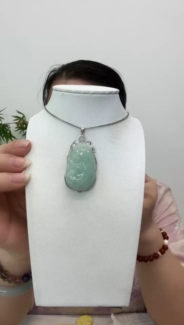 翡翠银S925镶嵌吊坠(赠链)如意