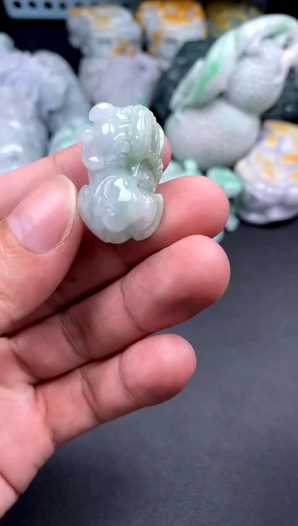 吊坠(不含链)未镶嵌翡翠1