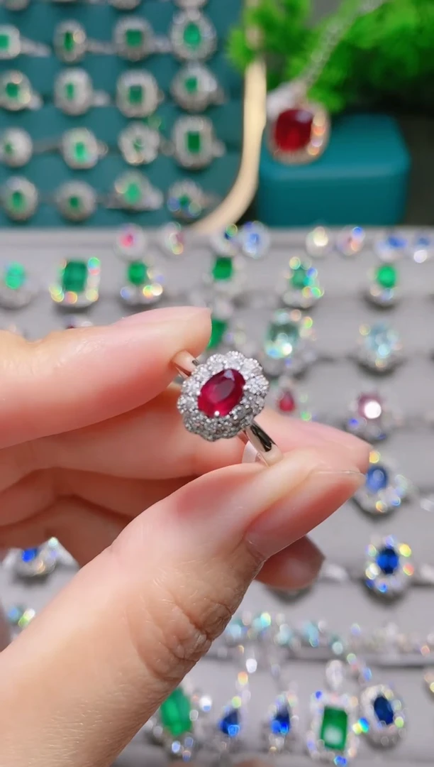 18K金镶嵌18K金戒指红宝石.