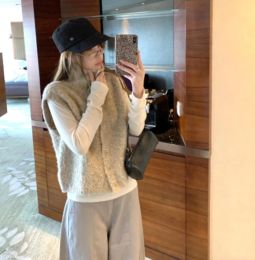 秋冬超百搭高领单排扣针织马甲背心2025新款韩系开衫马夹外套