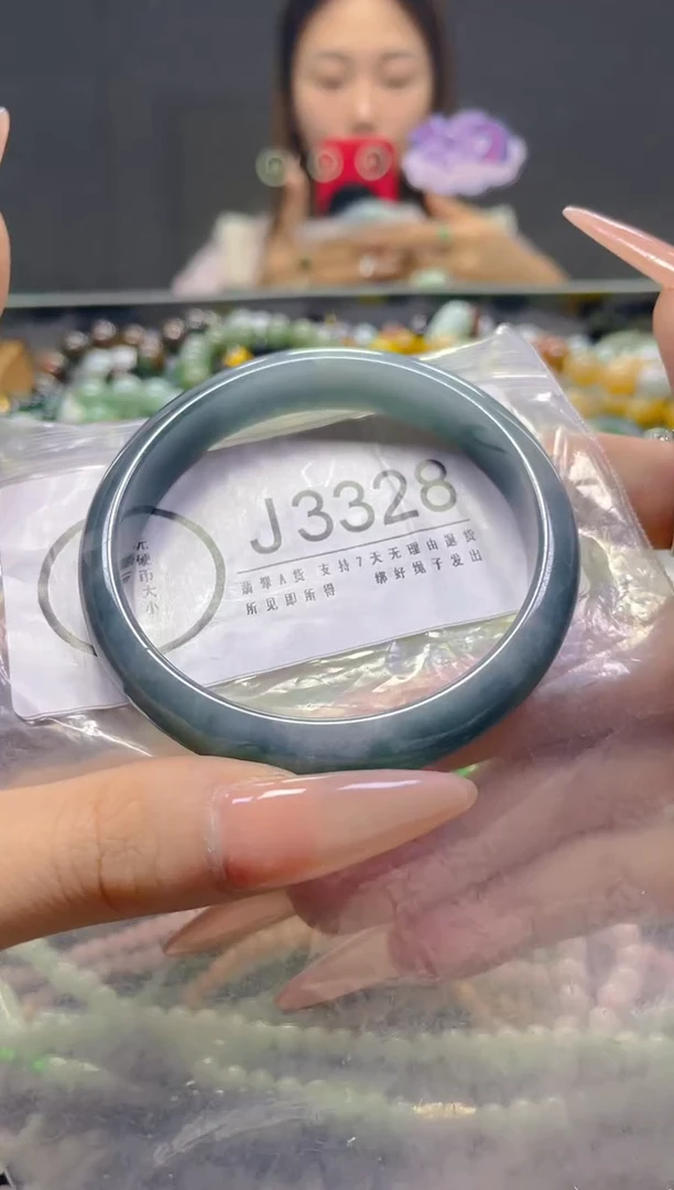 颈饰未镶嵌翡翠56-57/J/翡翠A货，一件也是批发价